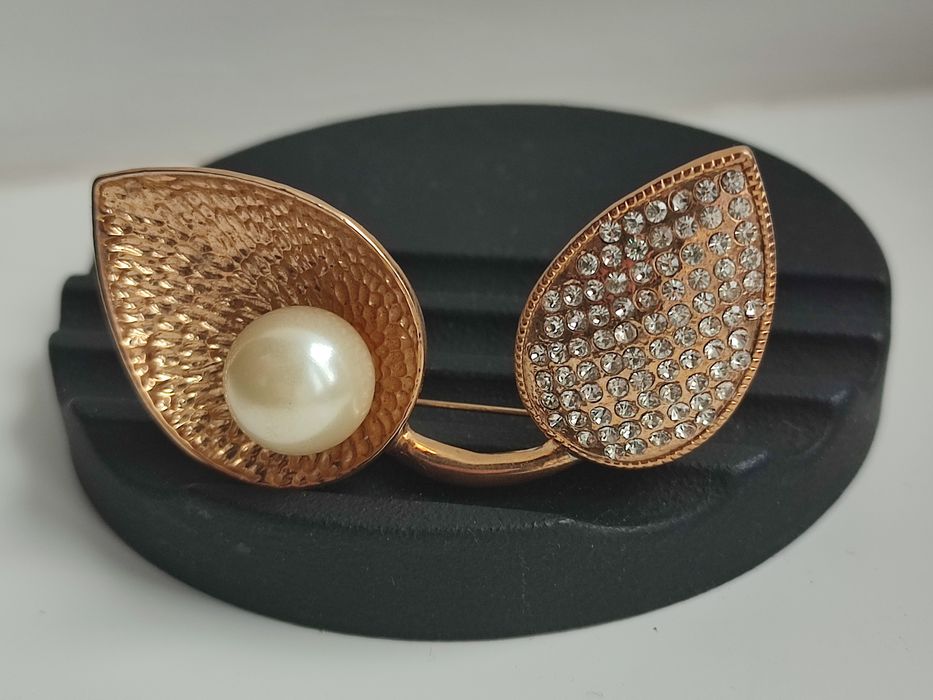 Винтажная брошь.