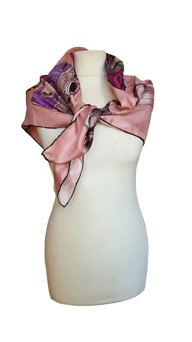 jedwabna apaszka marki Silk Home