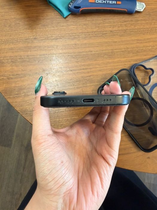 iPhone 16 128 gb preto