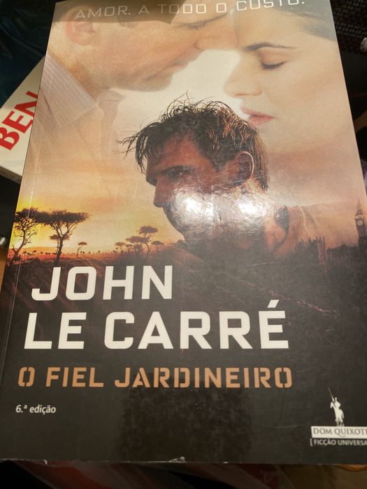 O fiel jardineiro livro