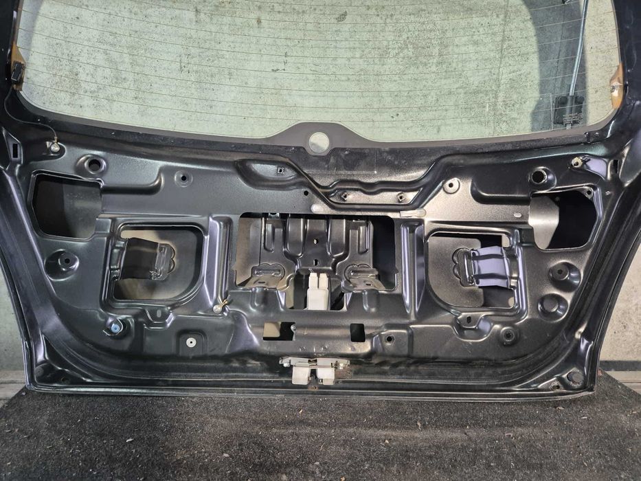 Klapa Bagażnika Tyl Tylna Suzuki Swift IV MK6