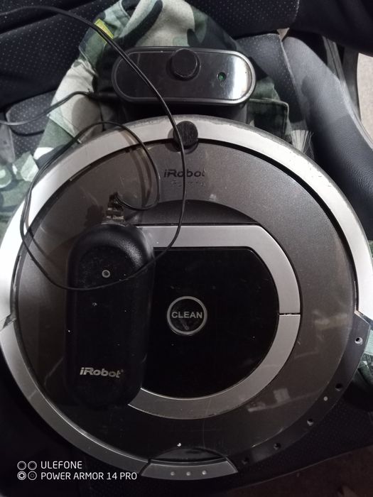 Robot sprzątający, odkurzacz iRobot rumba 780