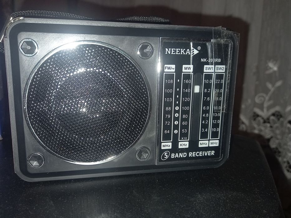 Продам новий радiоприйомник Neeka