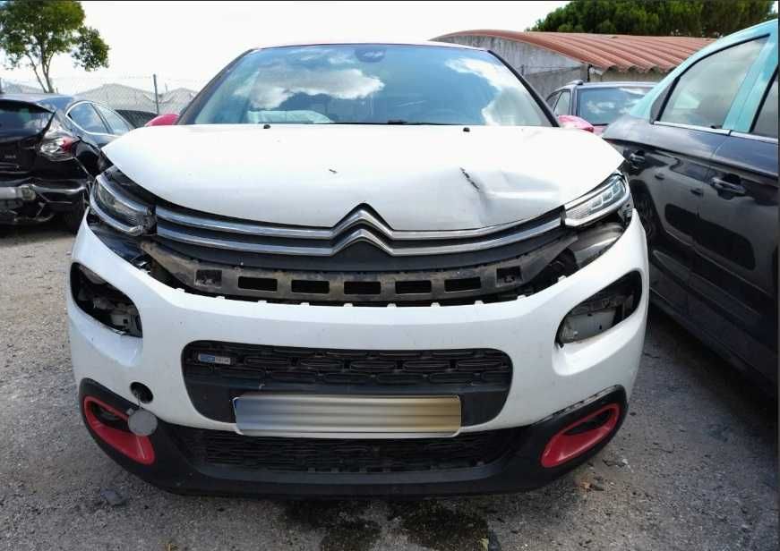 Citroen C3 1.2 Puretech 110 cv Salvado