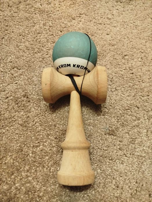 Kendama Krom Pistacjowa