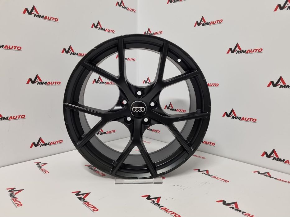 Jantes Look Audi RS3 8Y Preto Matte 19