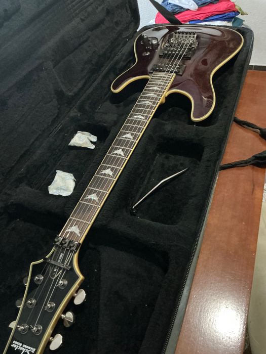 Guitarra Schecter Diamond Séries