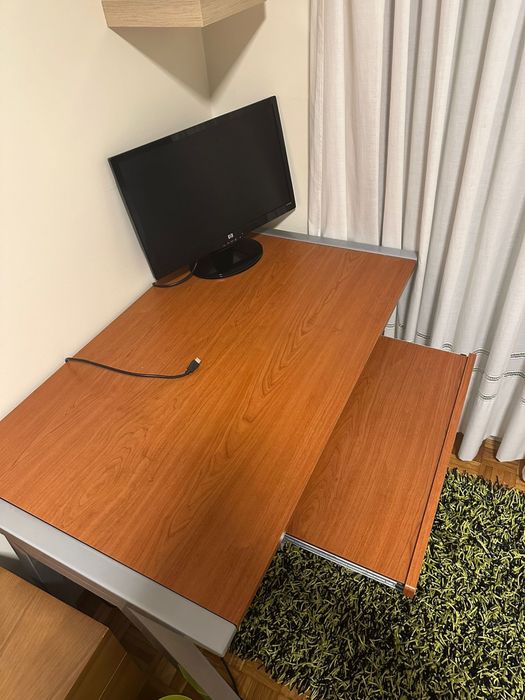 Secretaria 1,2 de comprimento, 70 cm de largura