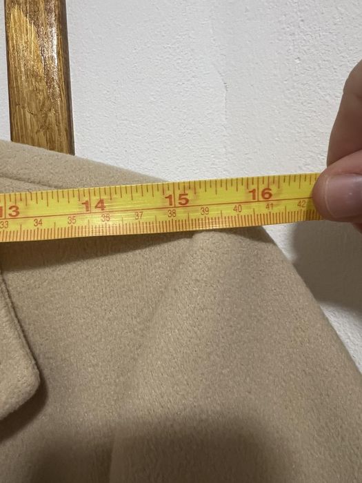 Гарне жіноче пальто