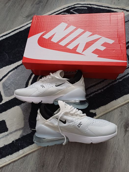 Nike Air Max 270