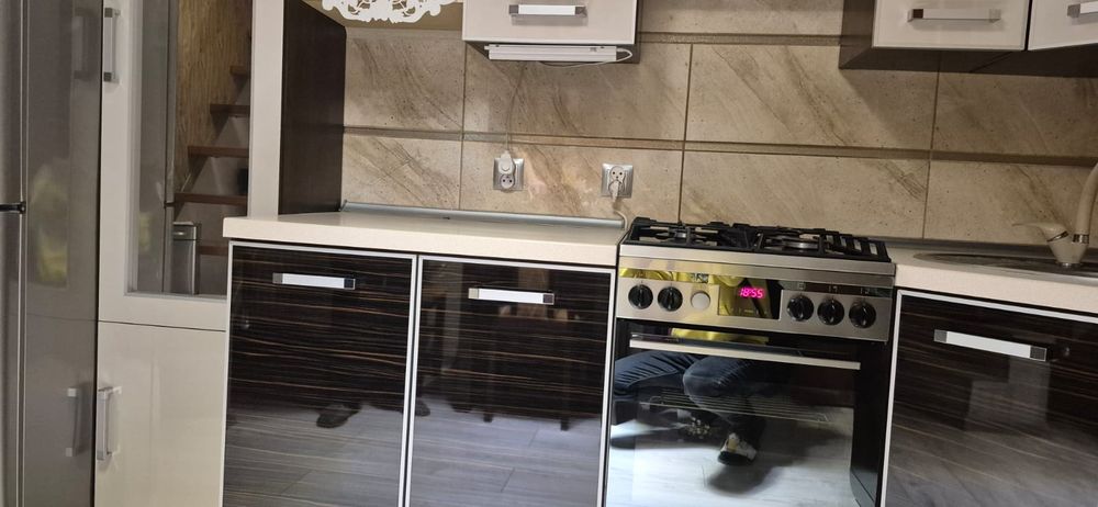 Sprzedam kompletne meble wraz z AGD