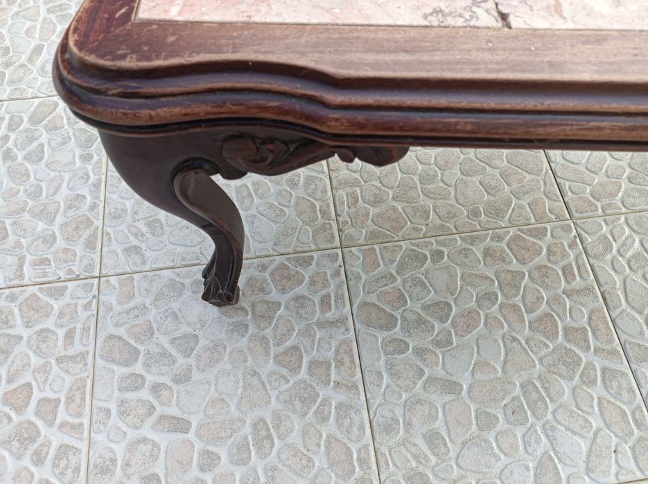 Mesa eFloreira em madeira muito antigas