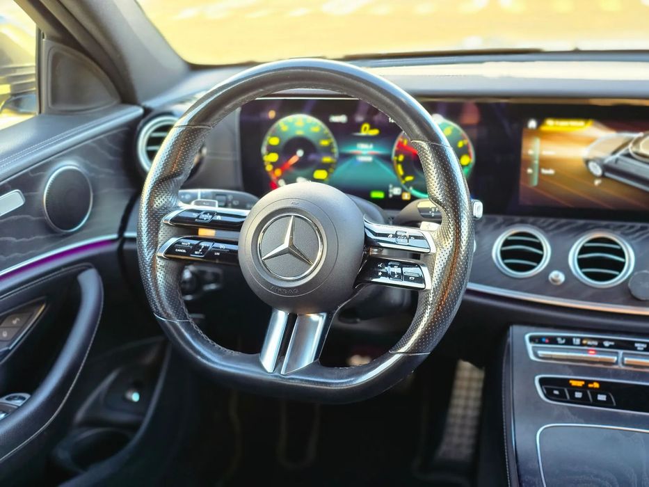Mercedes-Benz E 300 de AMG Line