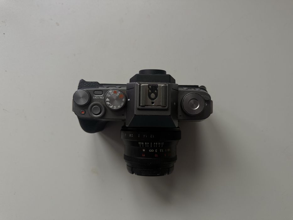 Fujifilm X-T200 7Artisans 35mm F1.2