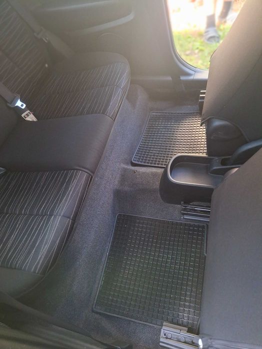 Продам авто Mazda 2 2008