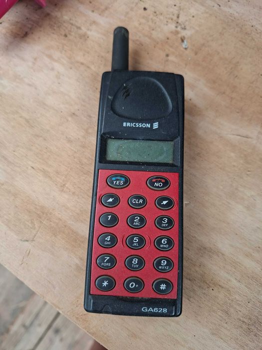 Telemóvel antigo Ericsson