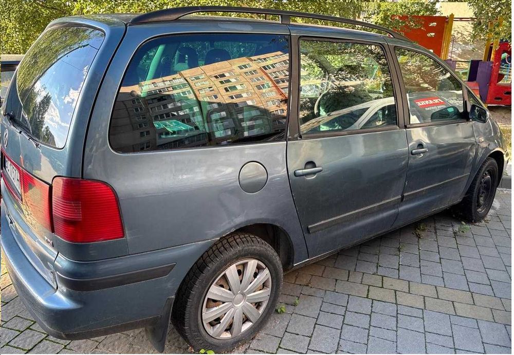 Автомобіль Volkswagen sharan 1.9 tdi 2003р.  3500$ +торг