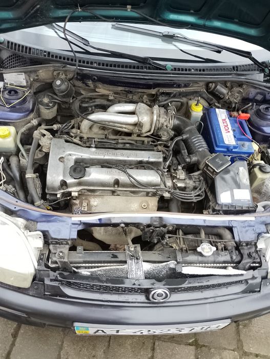 Срочно продам машину Мазда 323 ціна 1650