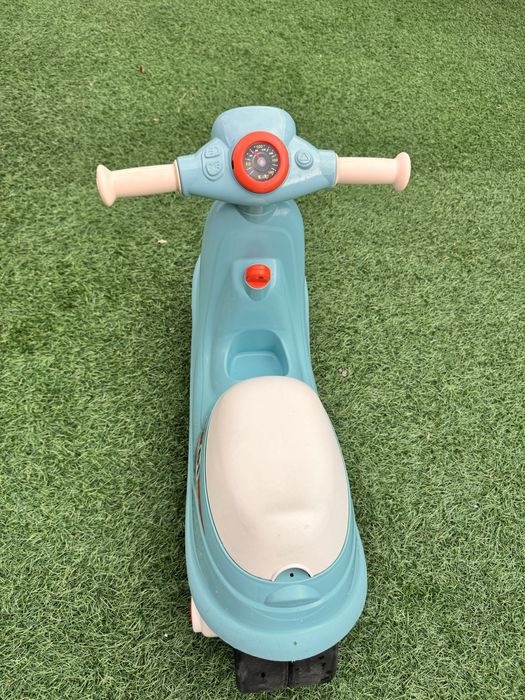 Скутер біговел дитячий Smoby 721006