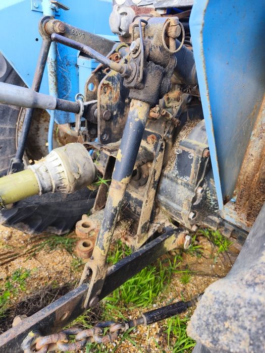 Trator Hinomoto E382 40cv 1496h