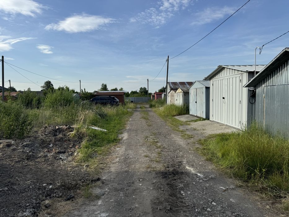 Продам гараж в кооперативі автолюбитель вул.Коновальця