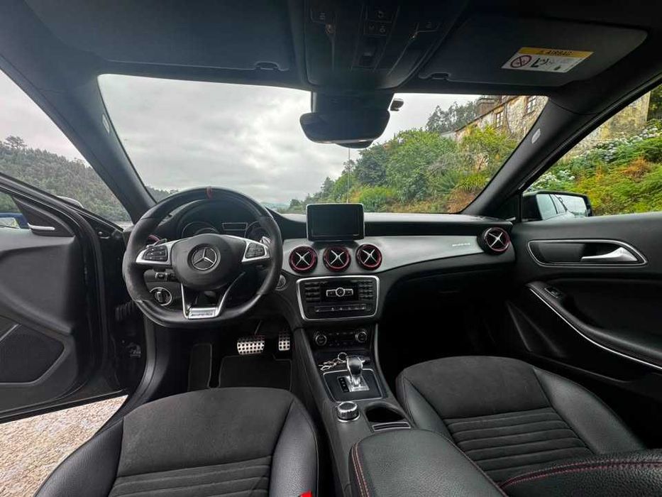 Mercedes-Benz GLA 45 AMG 4MATIC – 2015