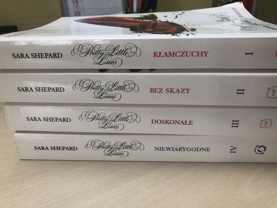 Pretty Little Liars 1-4 tomy