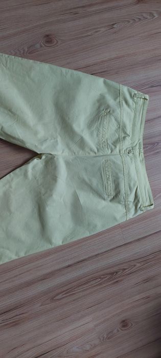 Dwie pary spodni, Reserved, 44 XXL. Żółte i błękitne