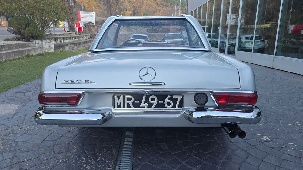 Mercedes-Benz 230SL W113 Pagode 1964 Classico registado en Portugal