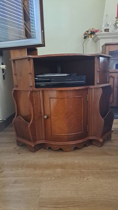 Móvel de canto para sala/TV
