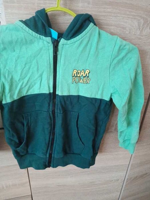 Bluza rozpinana z kapturem 116