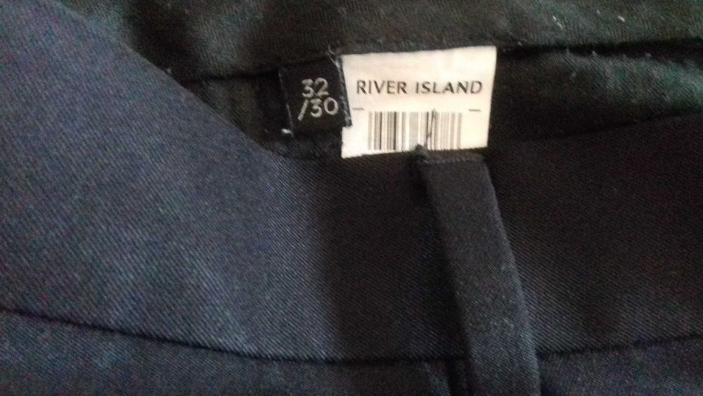 Spodnie wizytowe czarne RIVER ISLAND 32/30