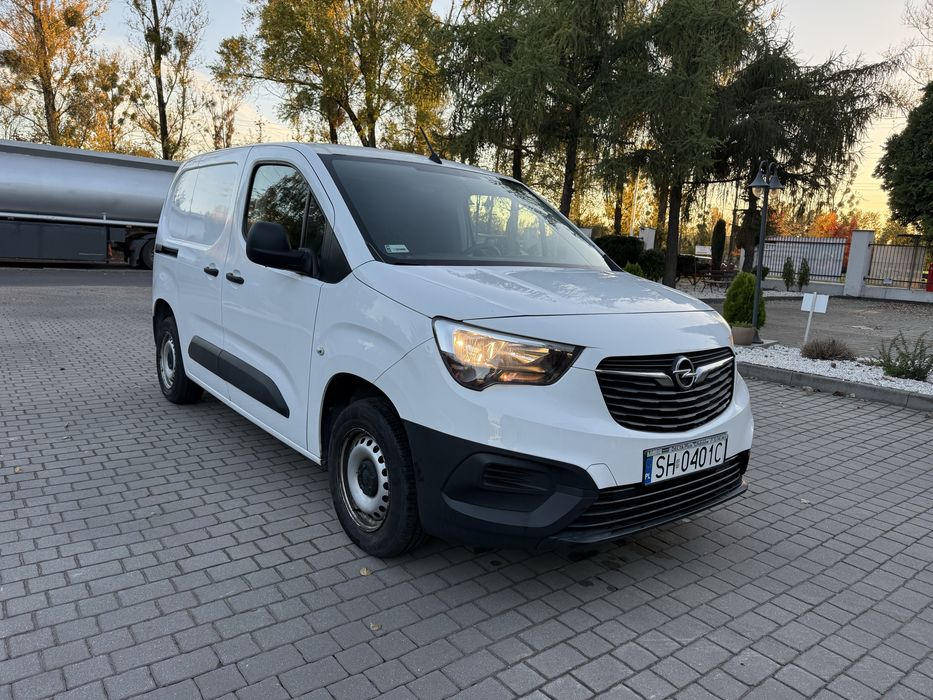 Opel Combo 1.6 cdti  100 km   VAT -1