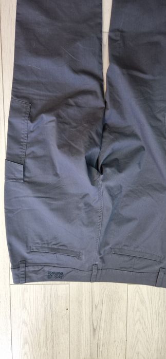 Jack Wolfskin.      L