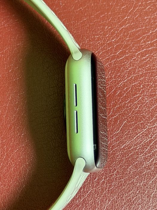 Apple Watch SE 2-gen 40mm Акб 78% Состояние хорошее.