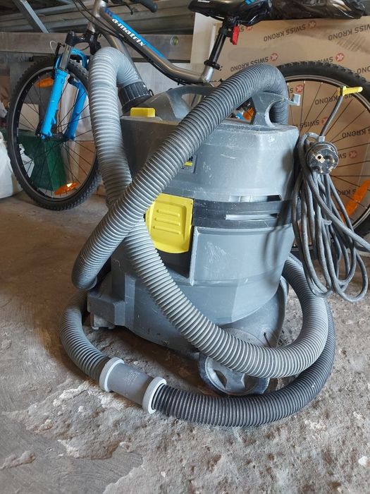 Продам пылесос KARCHER Professional NT 22/1