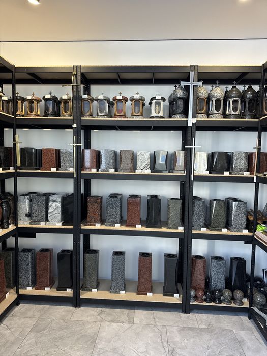 Аксесуари з граніту. Студія Гранітних Виробів. ZVYAGEL GRANIT