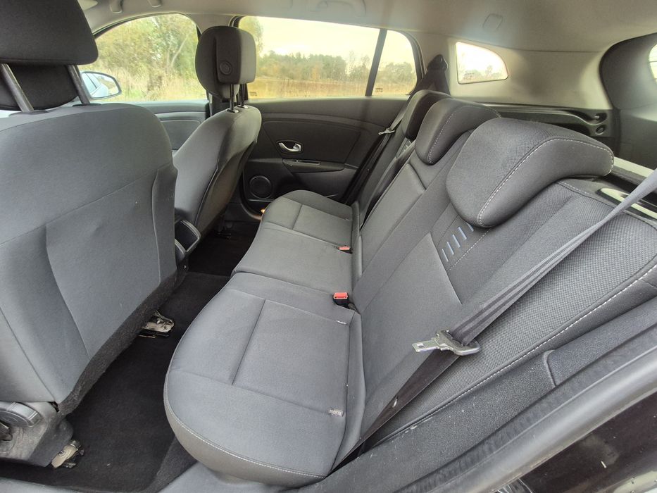 Renault Megane 1.6 16v 110KM benzyna kombi 2009r