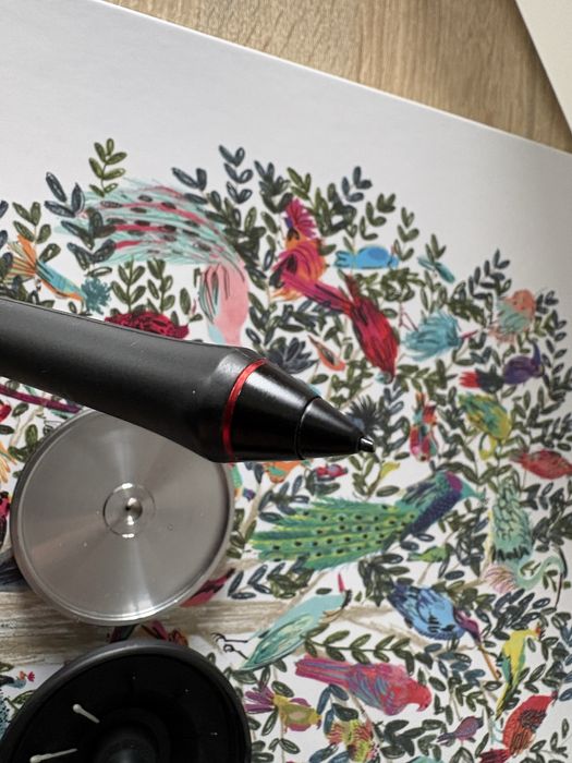 Графічний планшет Wacom Intuos Pro PTH-660.