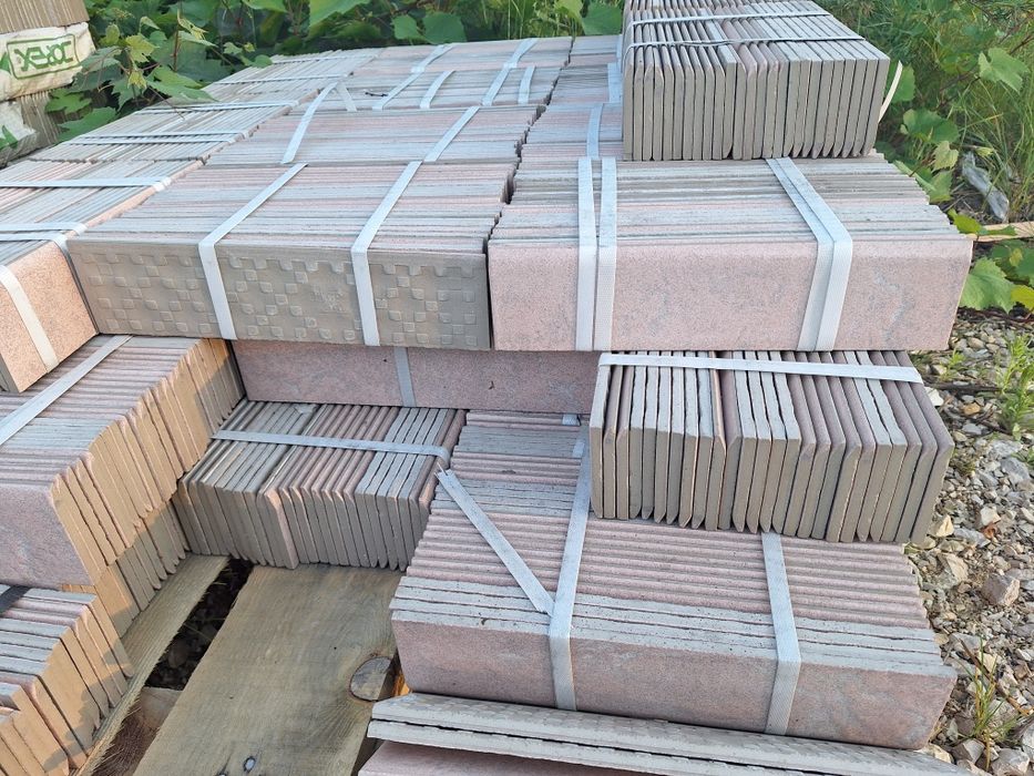 Płytki gresowe na cokoły