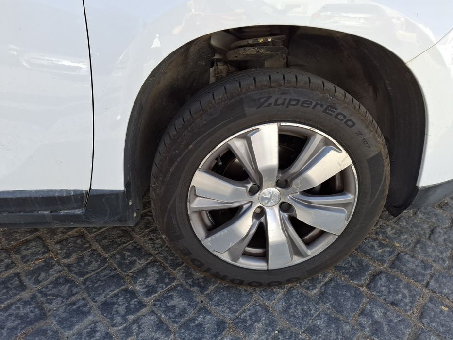 Peugeot 2008 1.2 PureTech | 2015 Gasolina