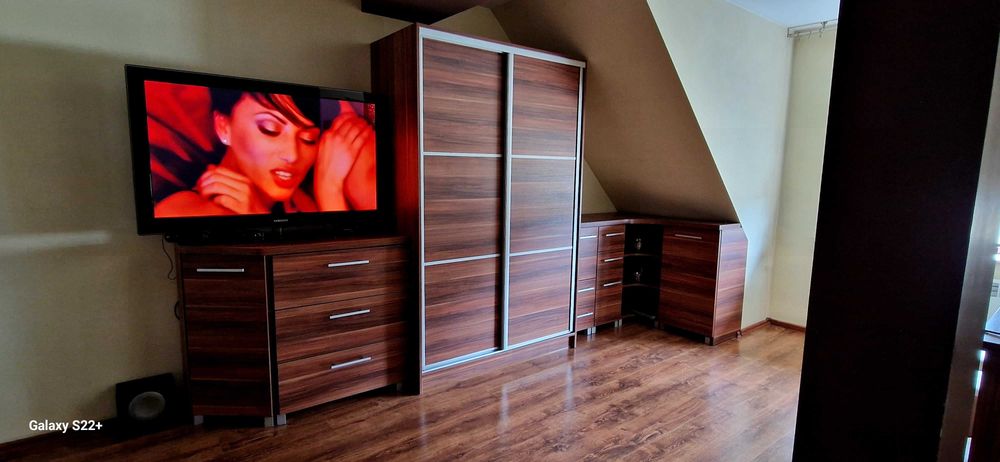 Meble pokojowe lub do salonu używane