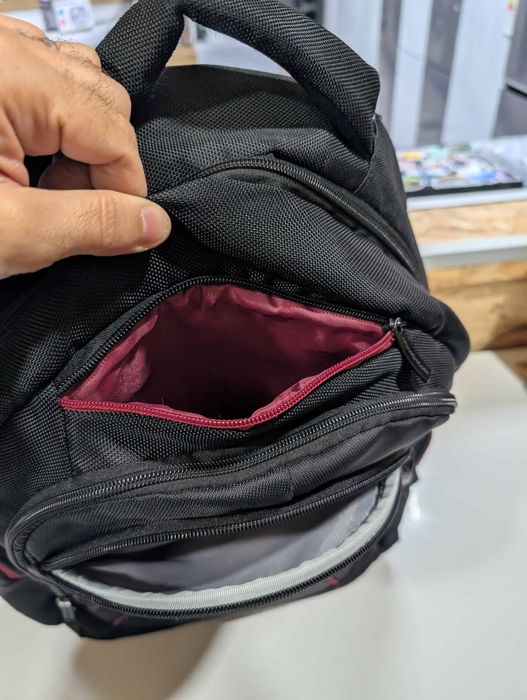Mochila portátil 17" (Marca Port Designs) - Boa qualidade e espaçosa