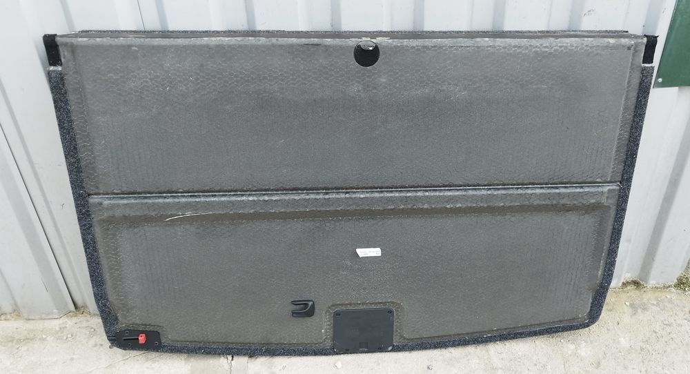 Полка багажника vw golf 2009-2014  5M0 858 855 C