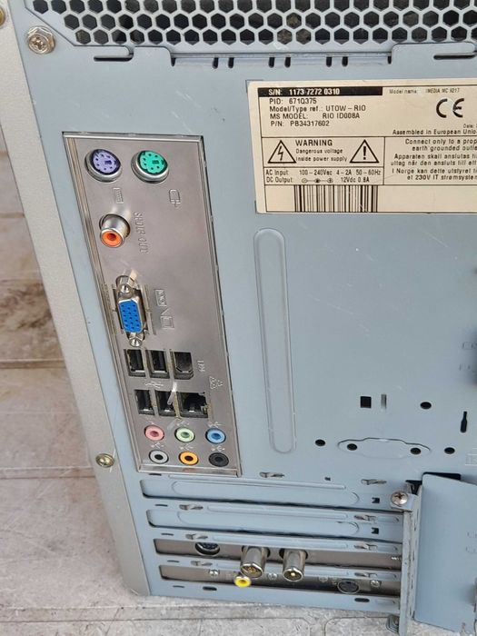 computador Packard Bell com placa de tv muito bom.