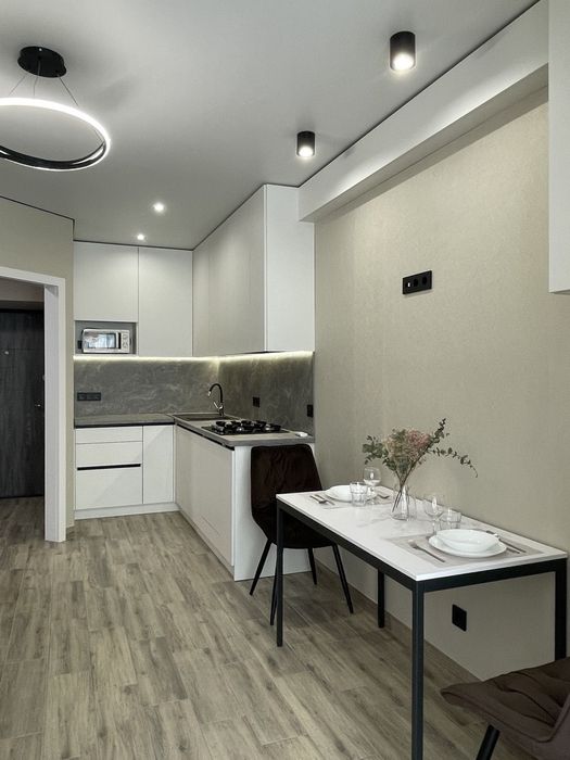 ОЗЕРО ЛЮКС. Вільна з 26.01.26