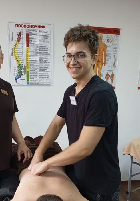 Майстер масажу, тренер, інструктор з харчової поведінки