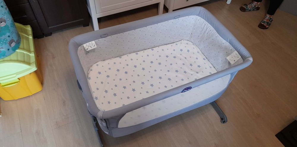 Dostawka Chicco z materacem