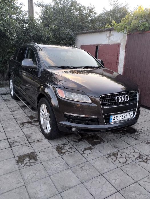 Продам AUDI Q7 в хорошому стані