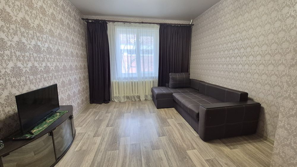 Продам 2 ком, Сталинка, Центр, Мебель, Техника